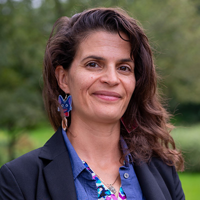 Lesley Bos