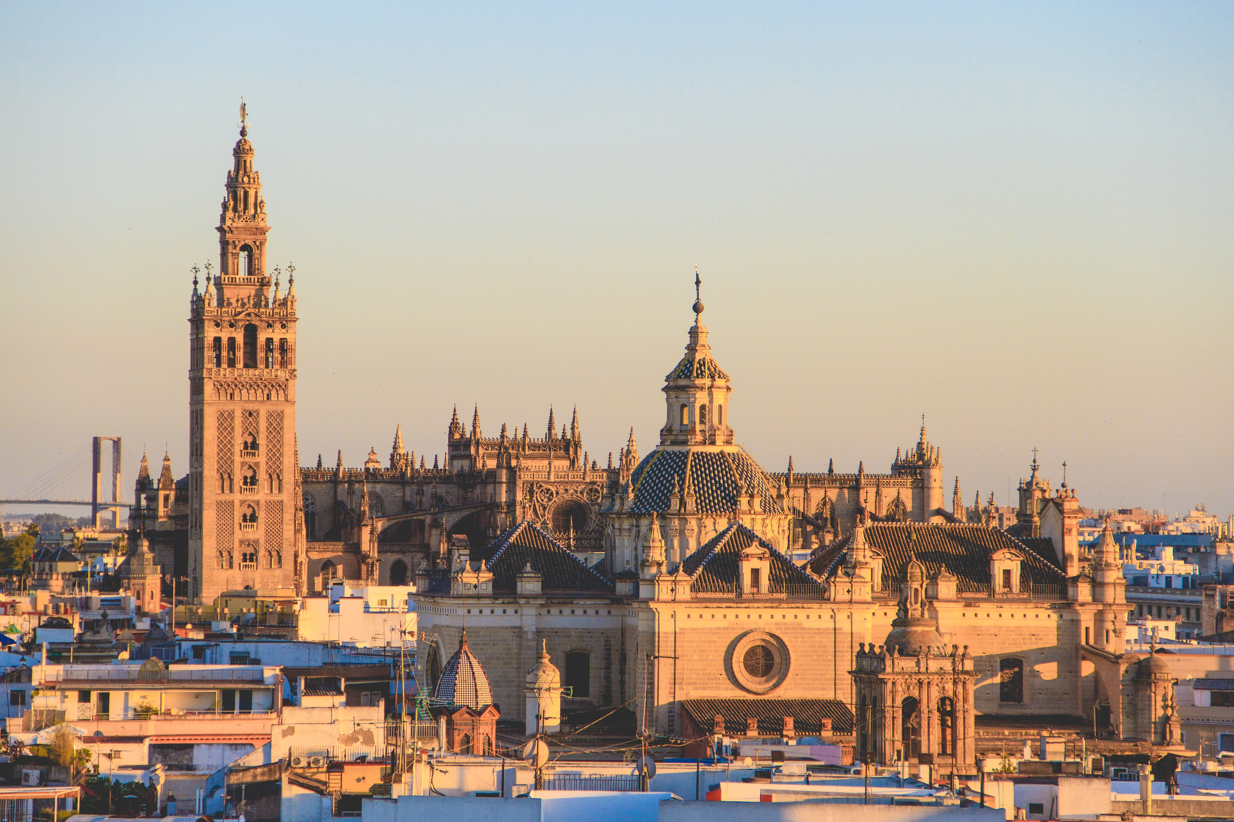 Photo of a Spanish Cathedral by Henrique Ferreira on Unsplash